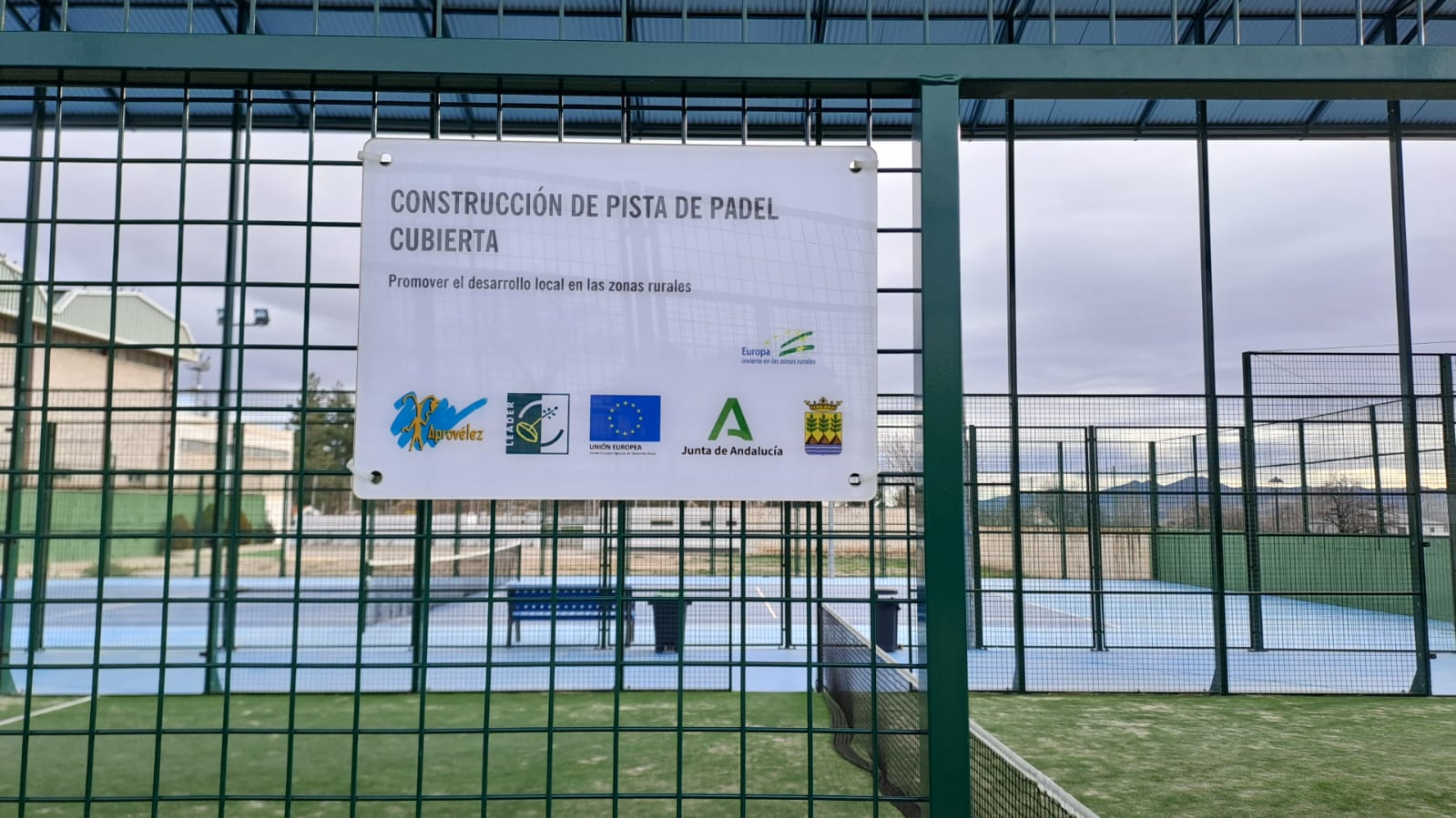 CONSTRUCCION PISTA DE PADEL CUBIERTA EN VÉLEZ RUBIO